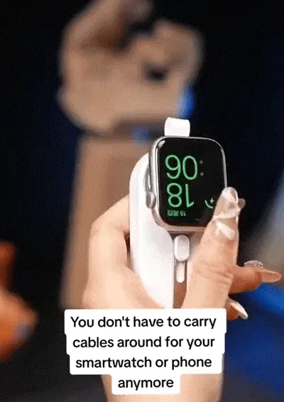 2-in-1 iPhone Android Apple Watch Keychain 3000mAh Power Bank iPhone Lightning connector and Android Type-C connector