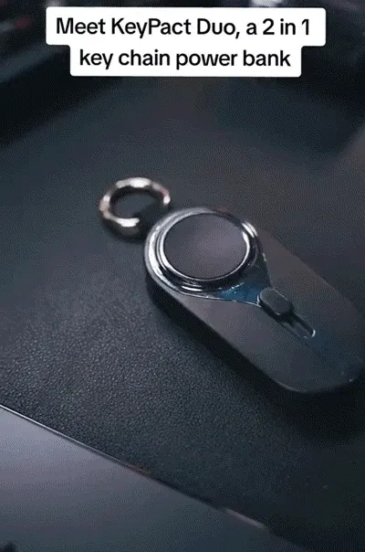 2-in-1 iPhone Android Apple Watch Keychain 3000mAh Power Bank iPhone Lightning connector and Android Type-C connector