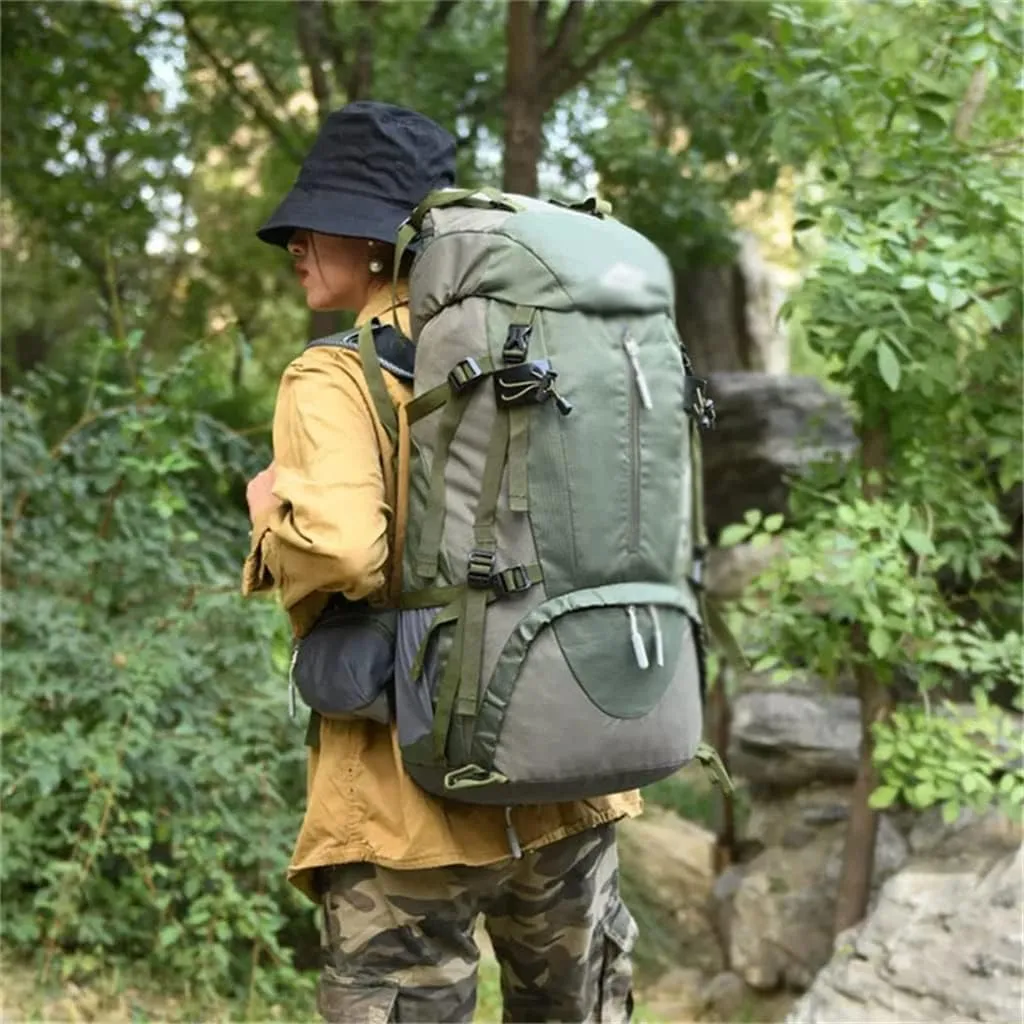 60L Mountaineering Bag Travel Backpack Outdoor Camping Rucksack Men's Backpack(C)