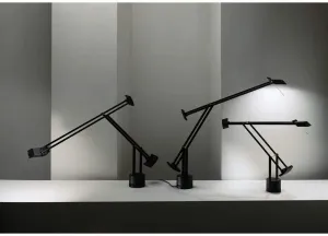 Artemide Tizio Table Lamp | Black - 35 Table - 35 Watt