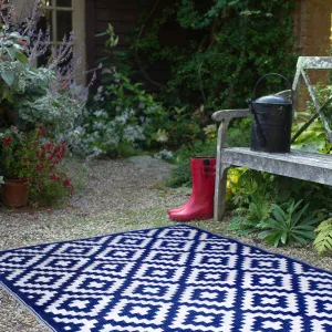 Aztec - Blue & White (9' x 12') Foldable Rug