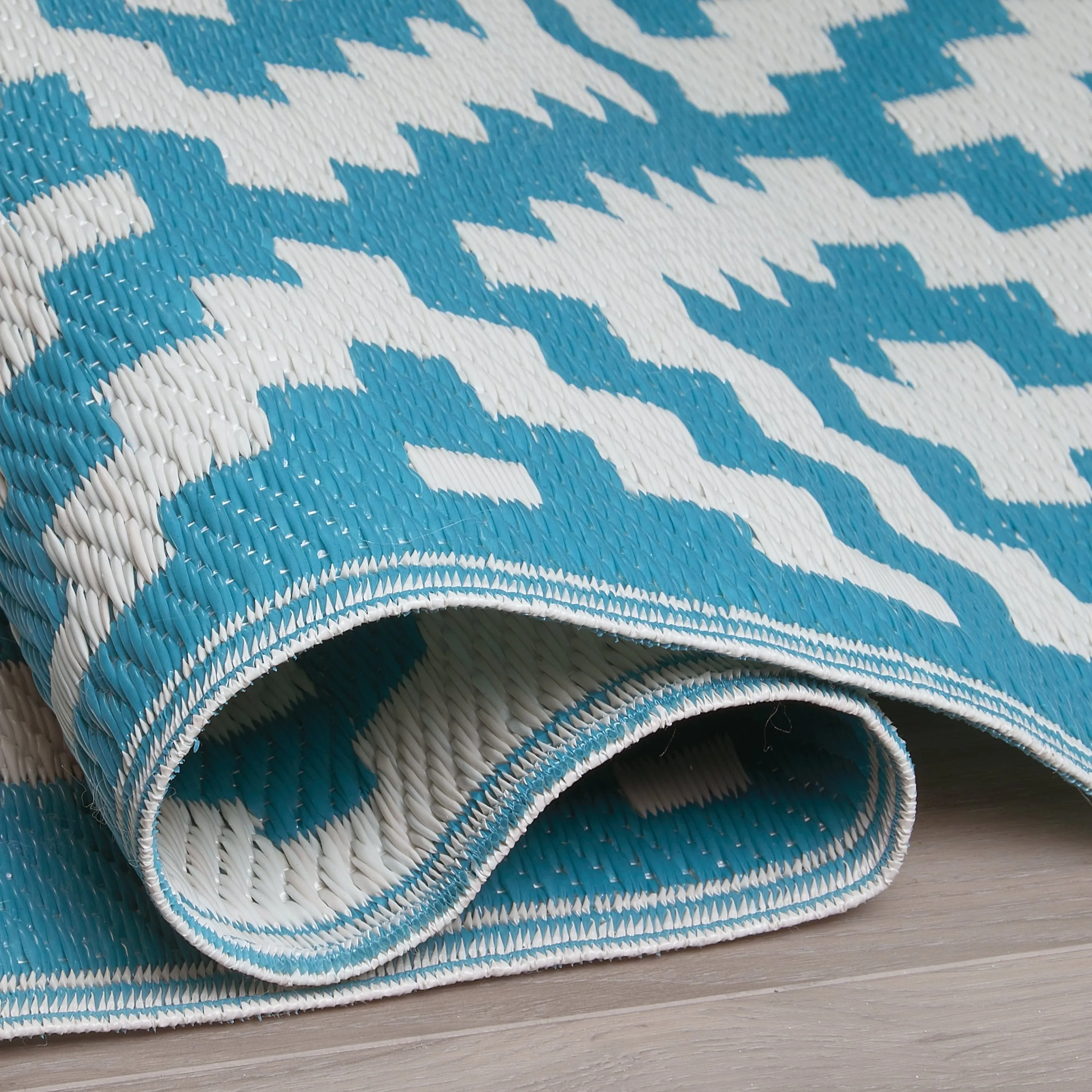 Aztec - Teal & White (9' x 12') Foldable Rug