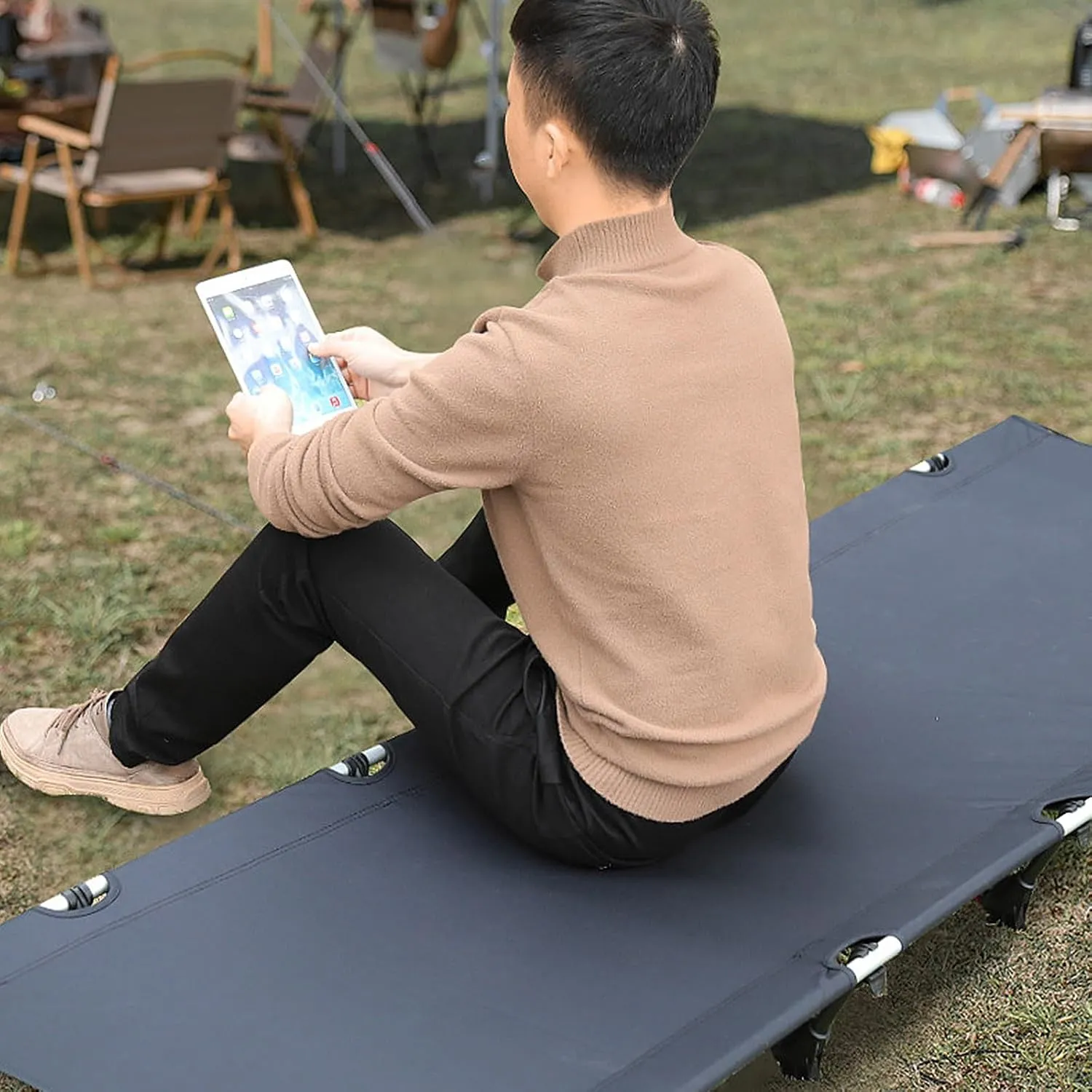 Camping Cots for Adults Lightweight 7075 Aluminum Folding Bed, Folding Marching Bed, 150 kg Load Capacity, with Storage Bag for Outdoor Travel and Camping(Green)
