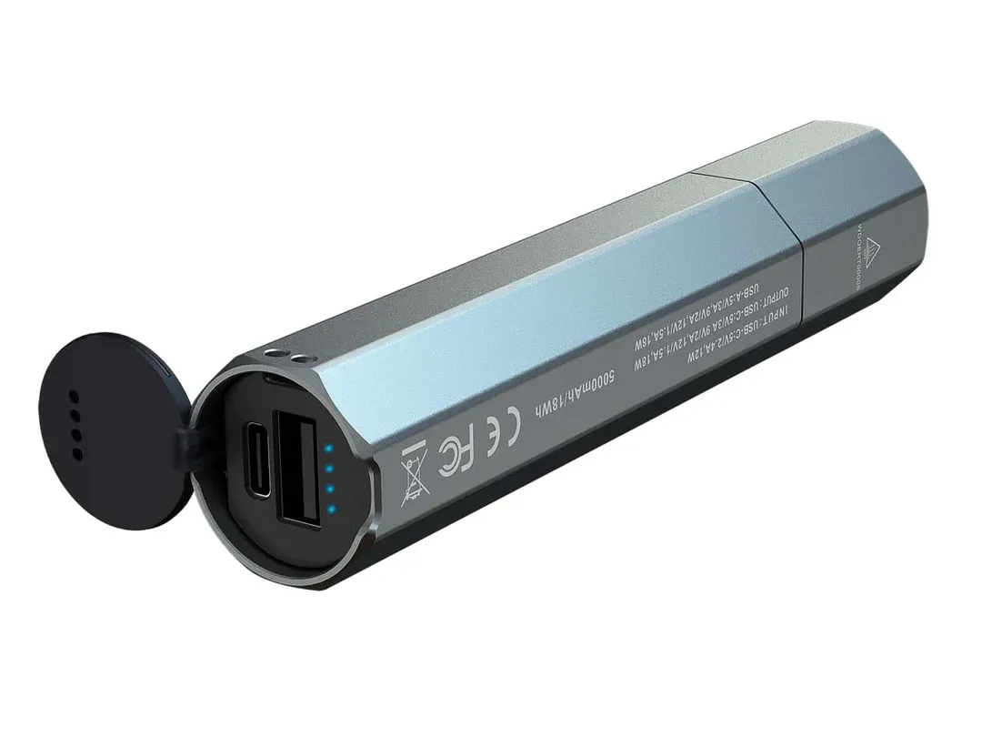 FENIX E-CP Luminus SST40 LED Flashlight