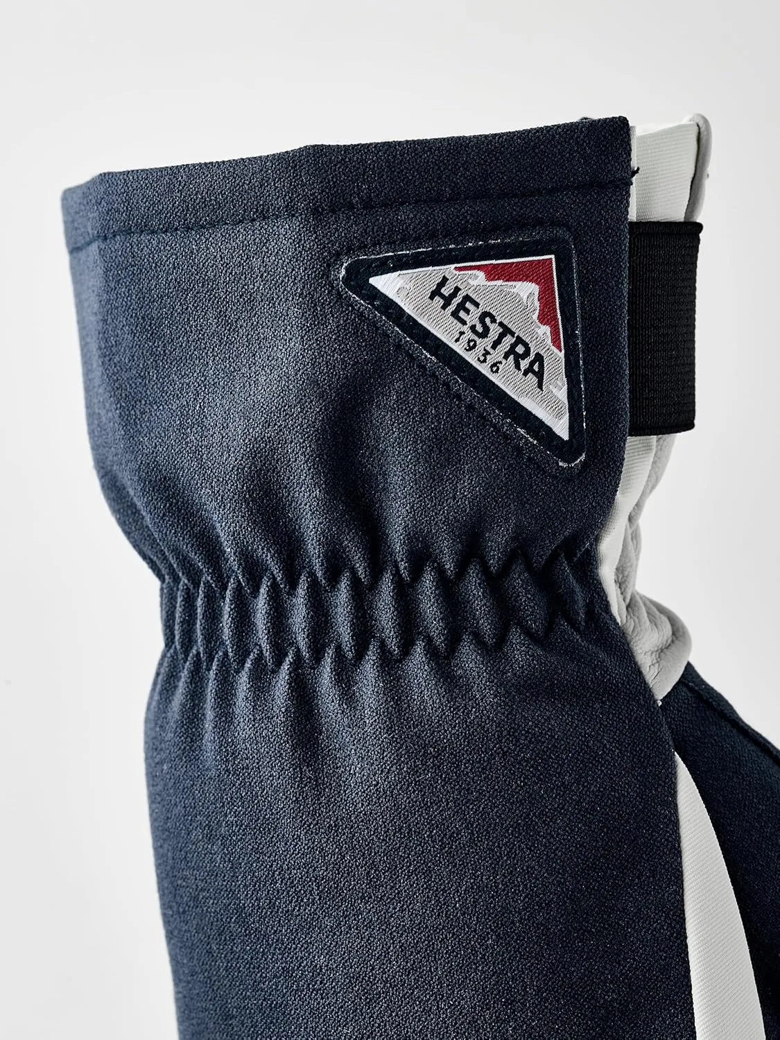 Hestra Unisex Power Short 5-Finger Glove, Waterproof, Windproof Alpine Skiing Gloves for Men & Women