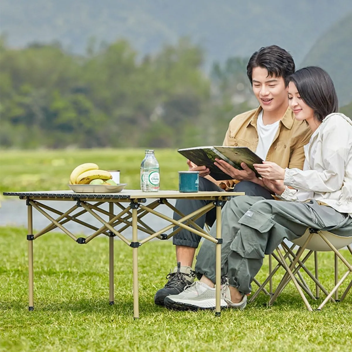 LEIYTFE Aluminum Foldable Camping Tables Rectangular Outdoor Table for 2-4 People,Camping Essentials Roll Up Table Top(Black)