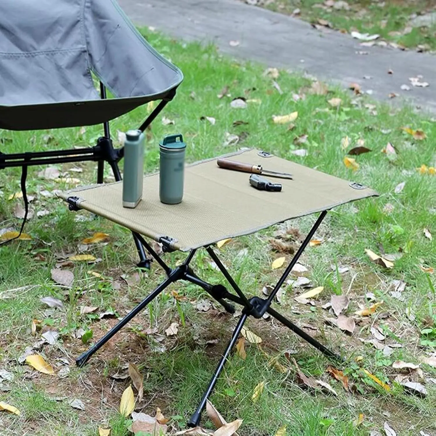 Lightweight Camping Table Cloth Roll-Up Picnic Tables Aluminum Frame Foldable Camping Table Easy to Assembly for Outdoor