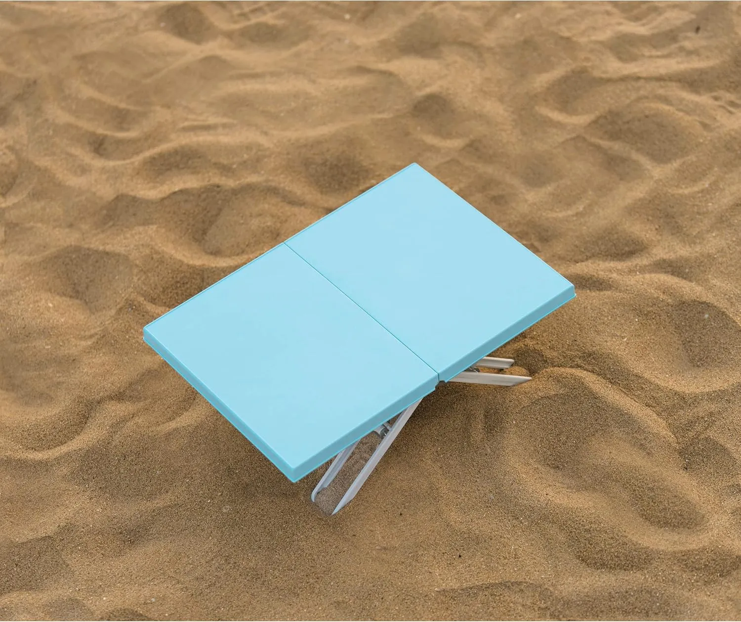 Maarch Small Beach Table for Sand Foldable, Plastic Folding Beach Tray Table, Portable Mini Low Picnic Camping Table, Light Blue