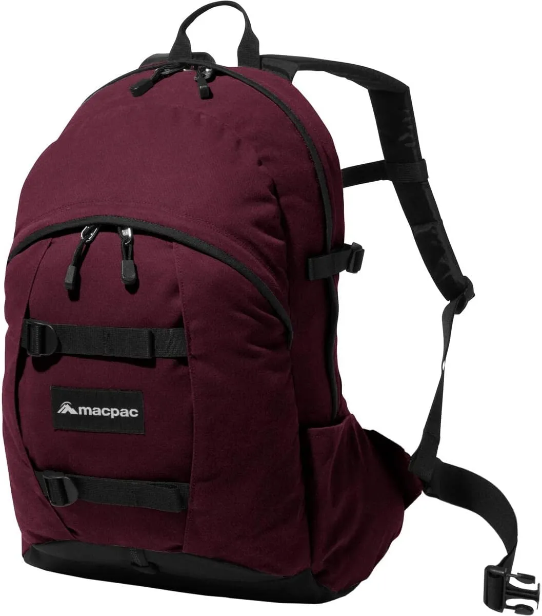 macpac(マックパック) Muckpack Kauri Backpack for Commuting to Work or School Zinfandel