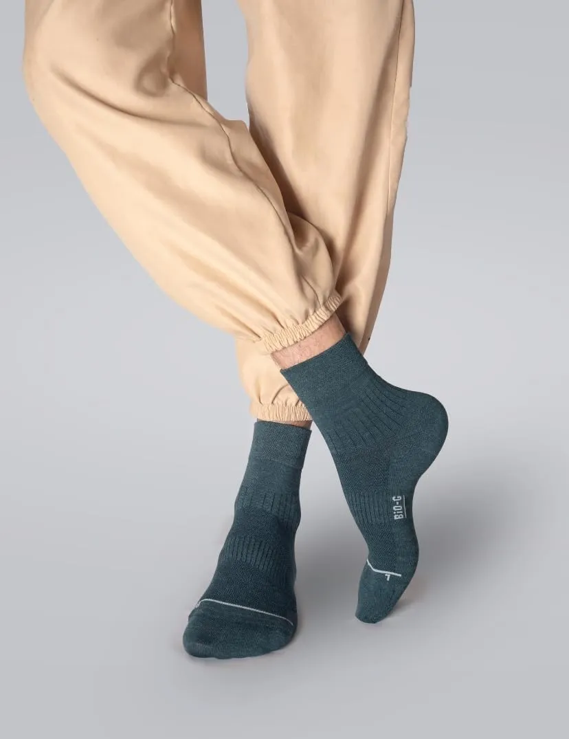 Men’s Moisture Wicking Odor Free Athletic Dress Quarter lightweight Socks for Athletes feet One Size