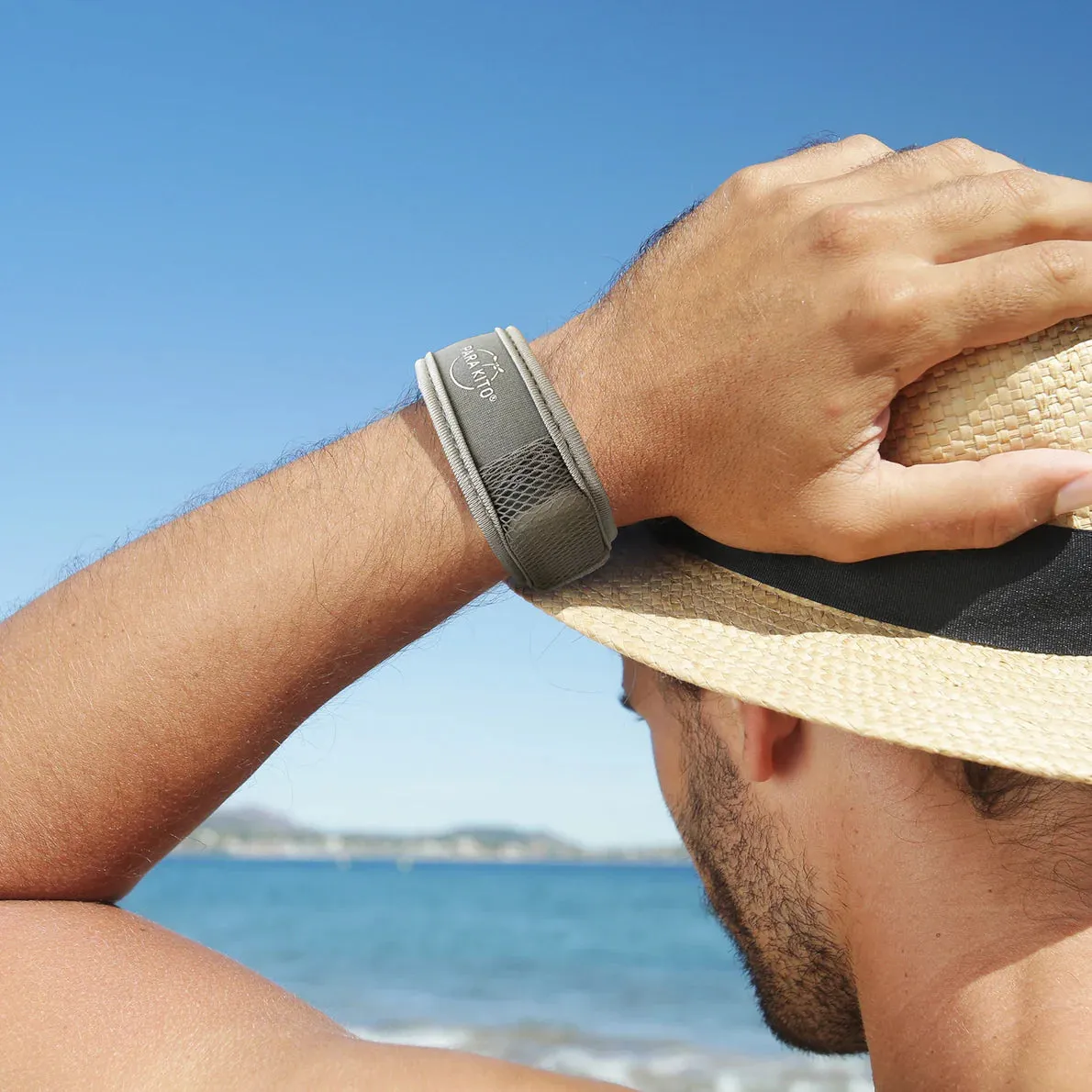 Mosquito Repellent Wristband with 2 refills - Solid Color