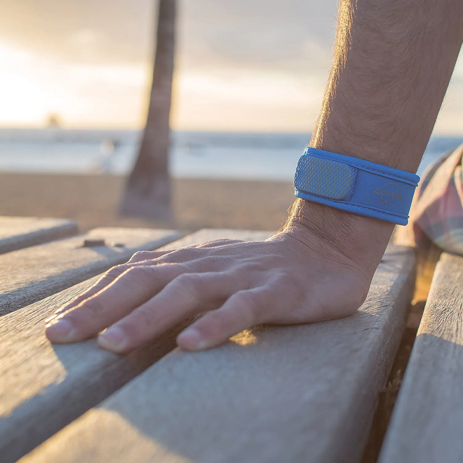 Mosquito Repellent Wristband with 2 refills - Solid Color
