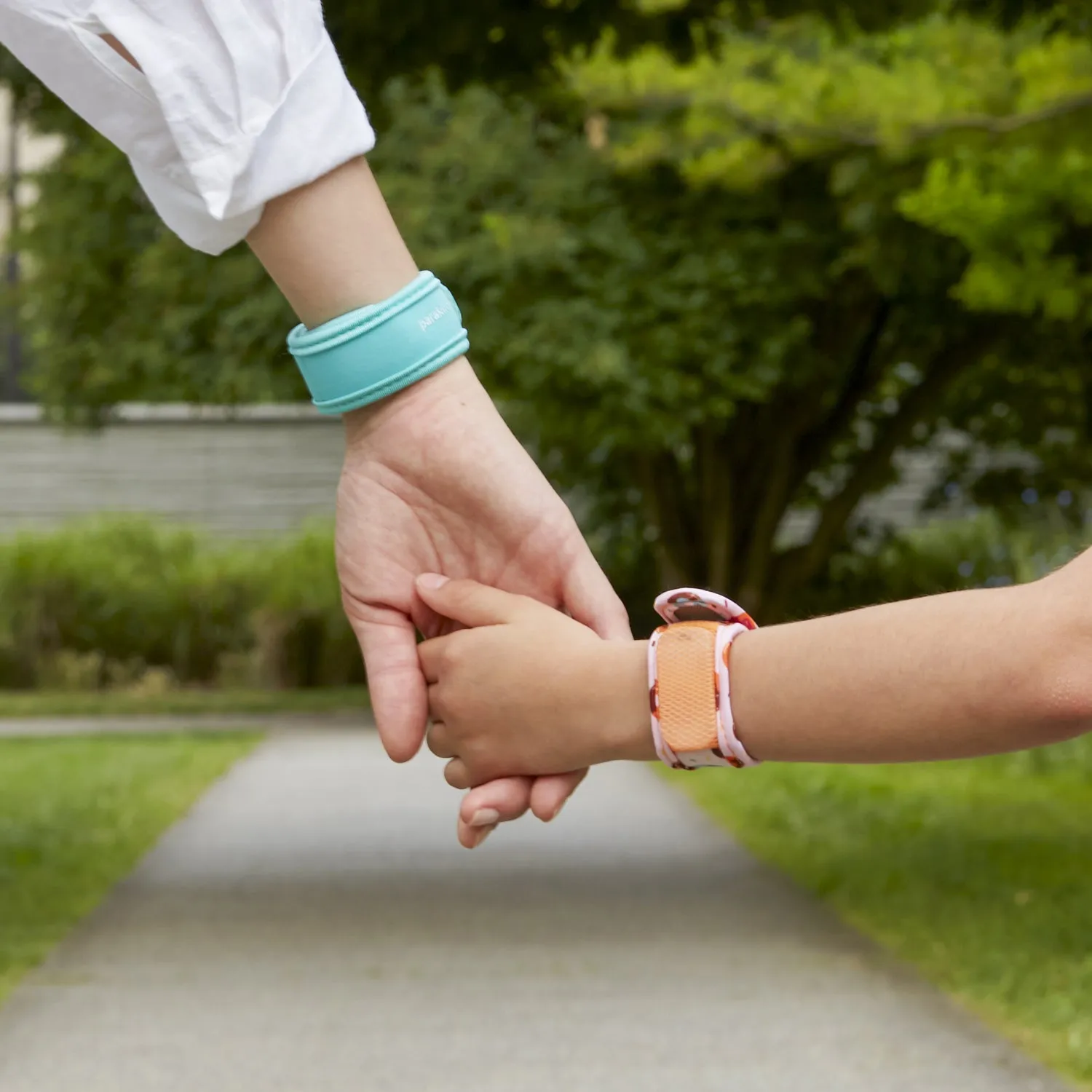 Mosquito Repellent Wristband with 2 refills - Solid Color