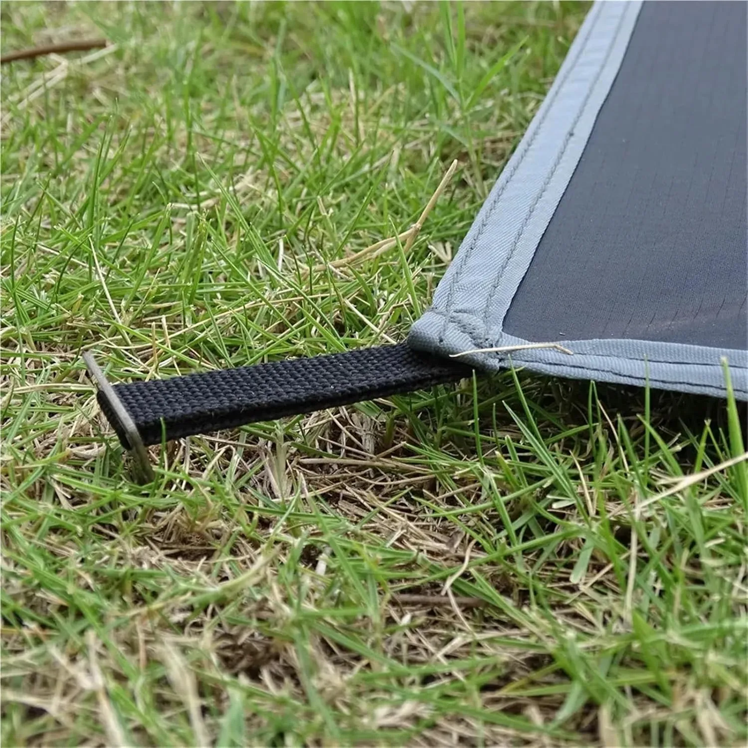 Picnic Blanket Waterproof Camping Mat with Pegs Tent Mattress Outdoor Picnic Blanket Large Portable Pocket Travel Mat Beach Mat Picnic Mat (Black 75 x 210cm)