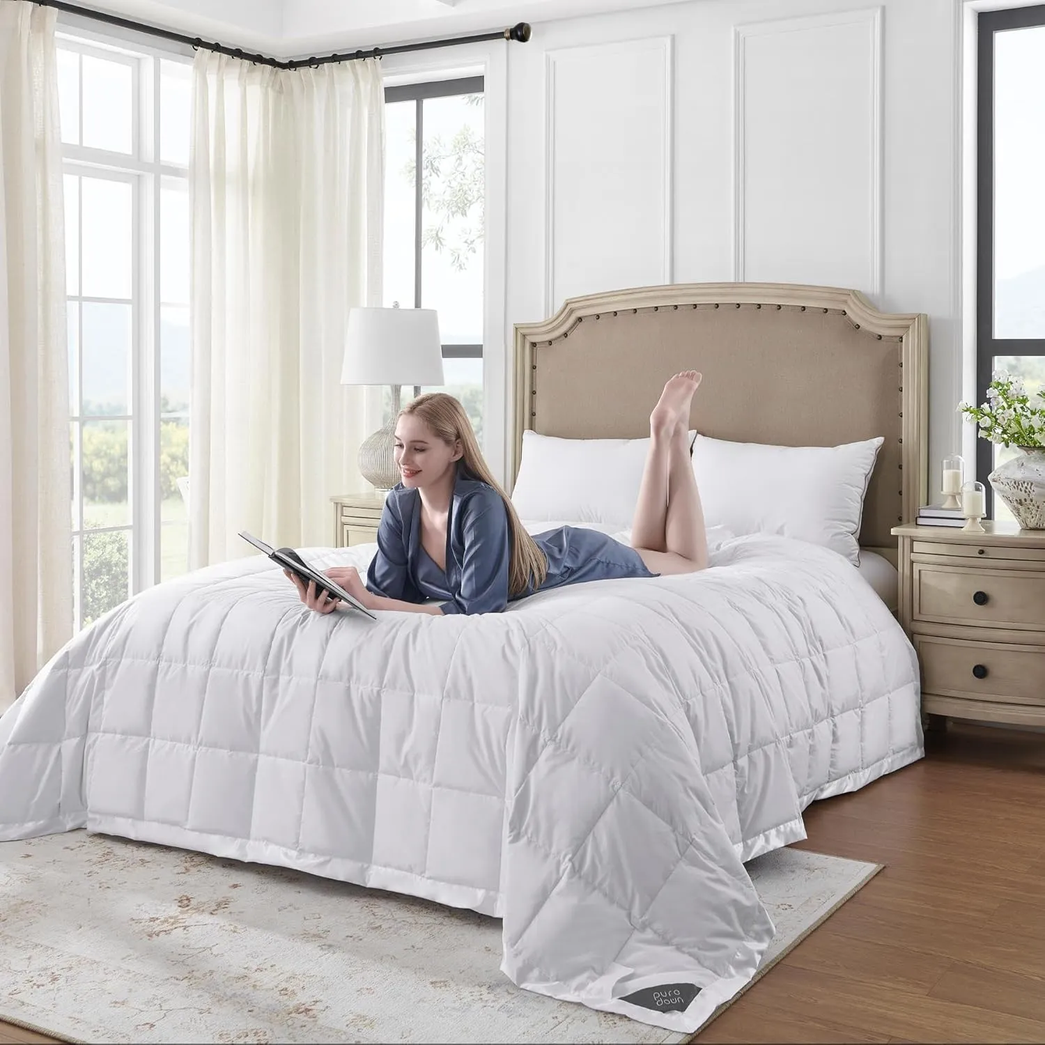 puredown® Blankets Queen Size - Soft Lightweight Down Blanket for All Seasons, Cozy Warm Luxury Bed Blanket with Satin Trim, Cotton Cover, White (90"X90")