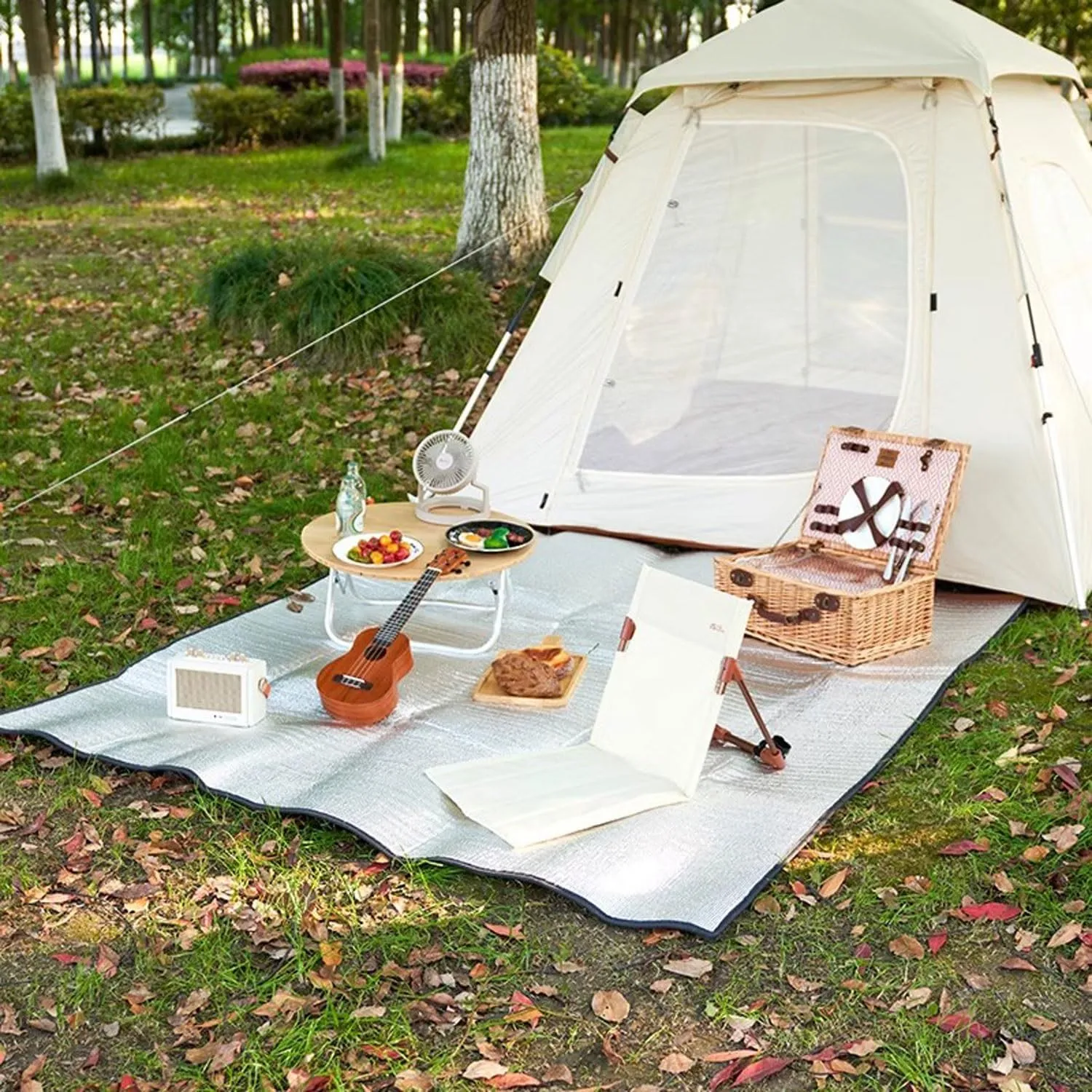 Sleeping Mats for Camping Ground Mat Aluminum Sleeping Foam Mat, with Storage Bag, Insulating Thermal Waterproof Mat Foldable Double-Sided Tent Pad Ultralight Floor Mat of Aluminum Foil