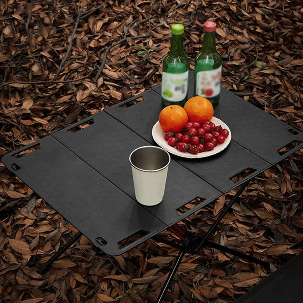 Thickened Outdoor Lightweight Portable Folding Table Acrylic Transparent Portable Picnic Table Anti-Slip Folding Dining Table Suitable for Outdoor Camping Picnic Beach