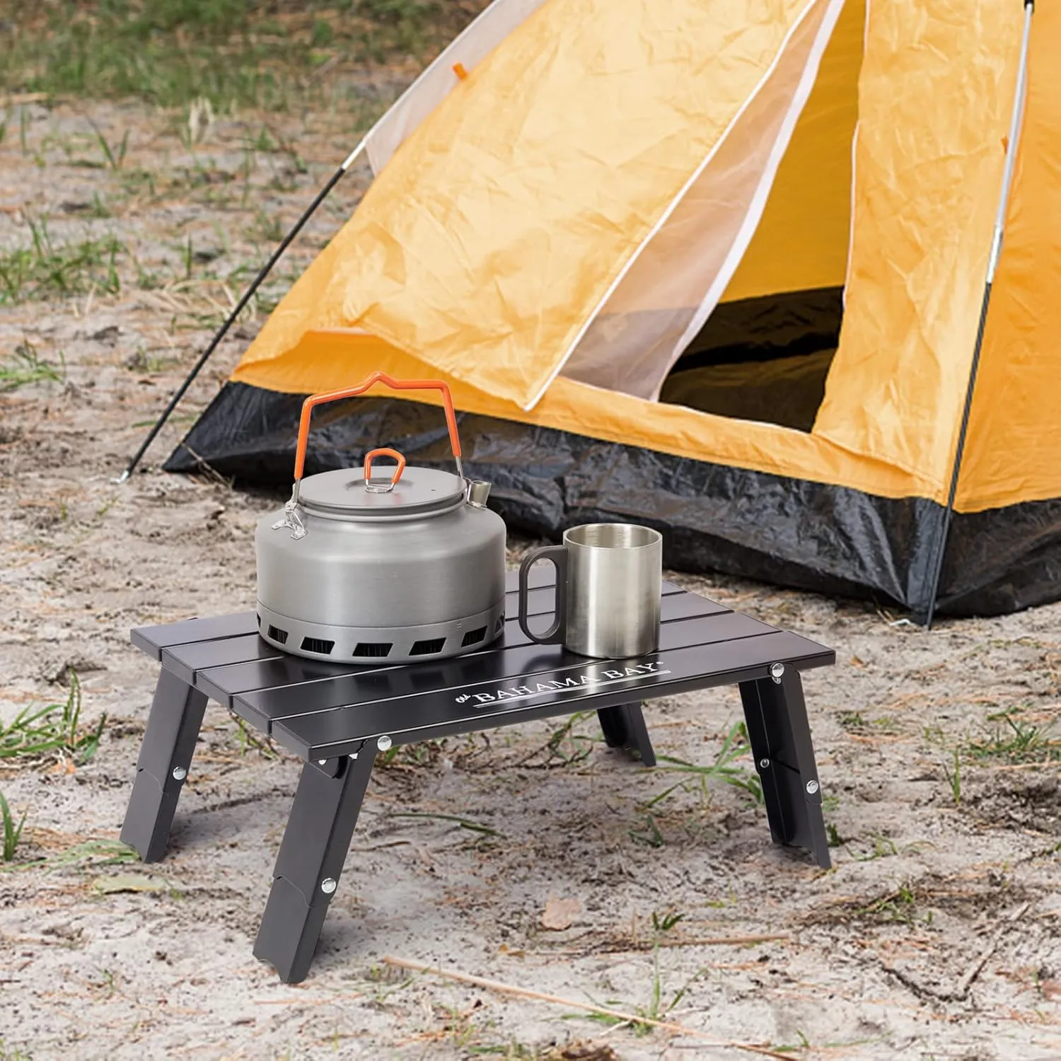 Ultralight Aluminum Mini Table, Foldable Small Beach Table with Retractable Legs, 66lbs/30kg Weight Capacity, Suitable for Picnic Camping Outdoor Hiking(Black)