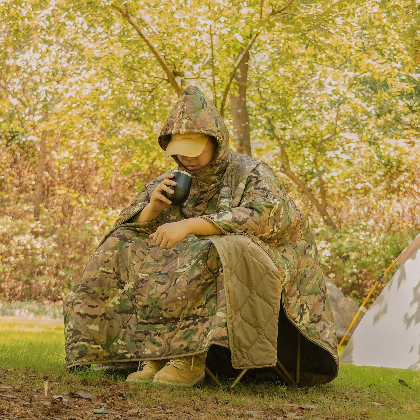 Wildking Outdoor Warm Camo Convenient Sleeping Bag Poncho